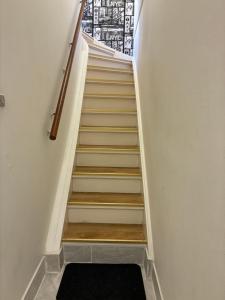 Spacious basement apartment in Hellerup, sleeps 4