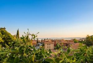 Dolce Vita - Terrazza sul Garda con Parcheggio Privato