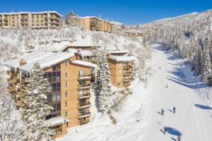 SE060 - Storm Meadows East Slopeside