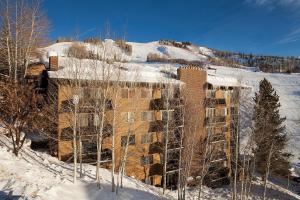 SE043 - Storm Meadows East Slopeside