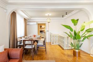Elsol Mansion - Three Bedroom Flat
