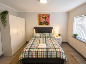 Morden Comfort Stay - Garden & Free Parking