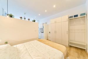 Kosta Homes - Carihuela Nest