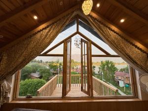Weather cottage