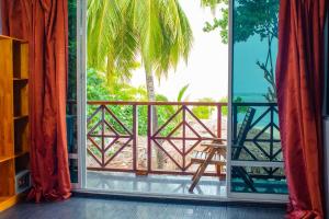 Four Coral Maafushi Guest House