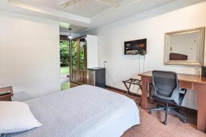 Hotel Caña Brava Inn