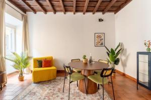 Dimora del Gonfalone, Historical Residence in Rome