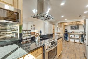 Outdoor Entertainment Area! Lake Havasu City Home
