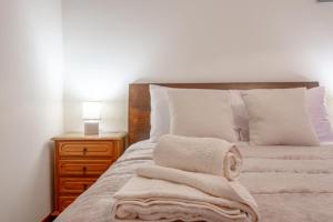 L&P Countryside by YOUR KEY MADEIRA