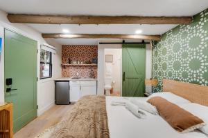 Bright Studio in Manitou Springs Walk Downtown