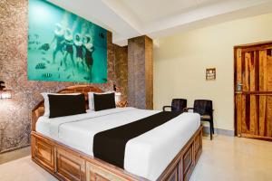 Super Townhouse Veer Savarkar International Airport formerly Dev Haveli