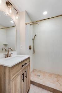Cozy Studio in Manitou Springs Walk Downtown