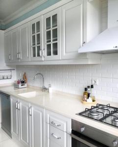Sol Apartments Gjiri Lalzi