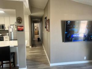 House in Pahrump sleeps 9, D Valley