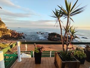 Pura Vida Estaño - Terraza privada con vistas al mar y acceso a la playa