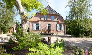 Haus zu den Büschen 01