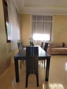Spacious & Beautiful Marrakech Villa 600m2, 6 rooms, private pool and Garden
