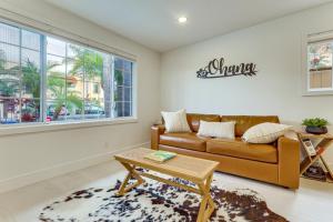 Shop, Dine, Walk to Ocean! San Clemente Retreat