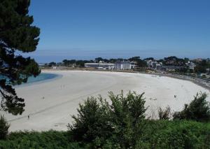 Studio vue mer et piscine