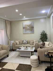 Spacious 2-bedroom apartment with sea view, Akid Lotfi neighborhood, beautiful view