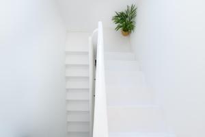 CocoMar II- Luxurious loft, just the ocean and volcano