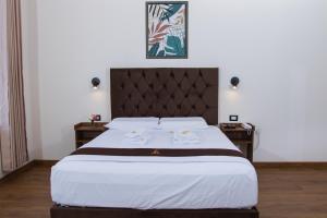 Zentra Plaza Hotel & Cowork