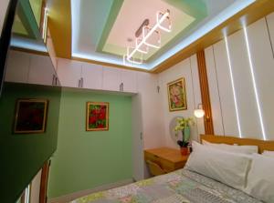 Cozy Home View 2-Bedroom near MOA, NAIA, PICC, Star City, US Embassy, & World Trade Center