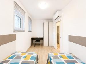 Suite Apartment Astro I Parking&AC