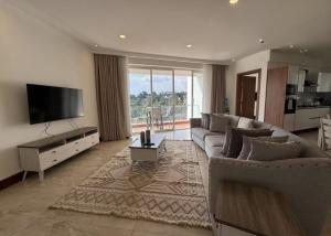 Fully furnished 2 bedroom at the Colosseum Residence, Parklands