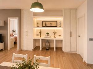 Magnolia Central Apartments Marbella - con patio privado