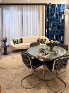 Glass & Charme - Central Suite