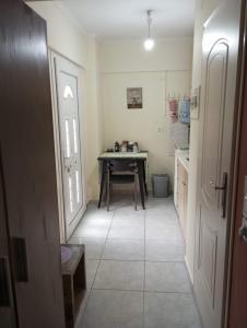 Cozy Single Studio Apartment - 22