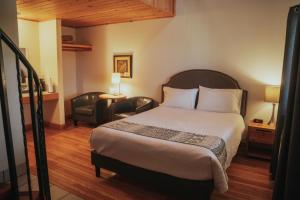 Lenroot Lodge