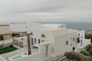 318 Oia Villa