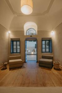 318 Oia Villa