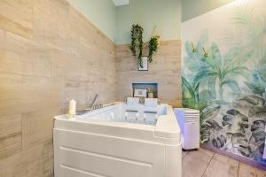 La Jungle Secrète Spa et cinéma en plein air