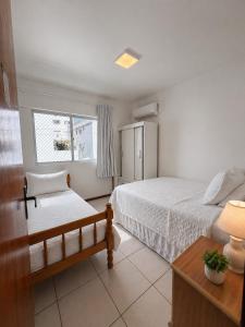 Apê 2 quartos • Praia Central • ótima localização