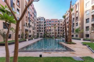Gueliz near the station, swimming pools & gym