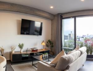 Modern 1BR near Revolución Monument with Views Balcony & Gym