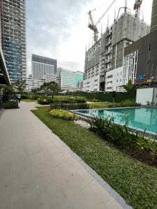 Condo for Leisure and Work Trips wifi 300mbps IT park