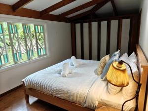 Walk to town | Huge verandah | Wake up to birdsong