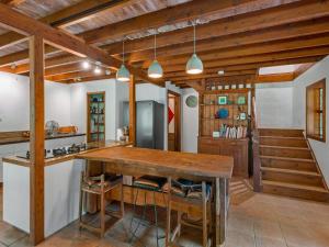 Walk to town | Huge verandah | Wake up to birdsong