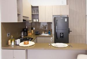 Luxury Apartment Near Rodadero 8 Guests AC WiFi S&N Prime Hosting