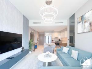Luxury 2 Bedroom Balcony Burj Khalifa & Fountain Views