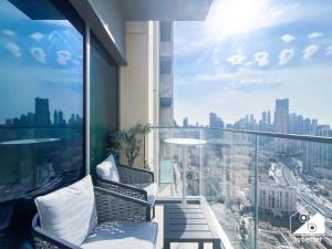 Luxury 2 Bedroom Balcony Burj Khalifa & Fountain Views