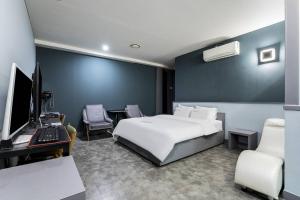 Pandora Hotel