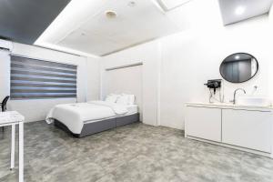 Pandora Hotel