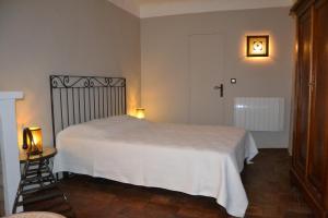 B&B / Chambres d'hotes Maison Saint Louis avec Jacuzzi : photos des chambres