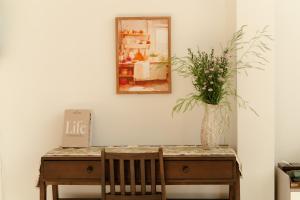 The Heritage Room - Stay Dori home Ben Tre