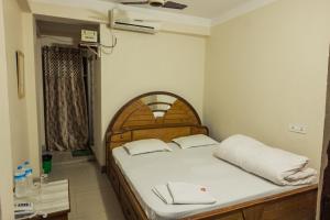 Aanand Hotel